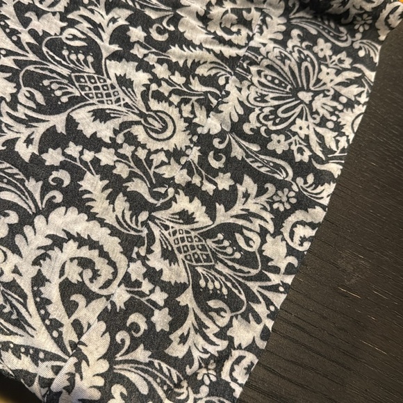 Women's Medium PRANA Black Semi Sheer Long Sleeve Top Paisley - Picture 6 of 6